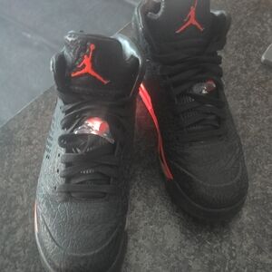 Jordan Embossed Black and Red Sneakers